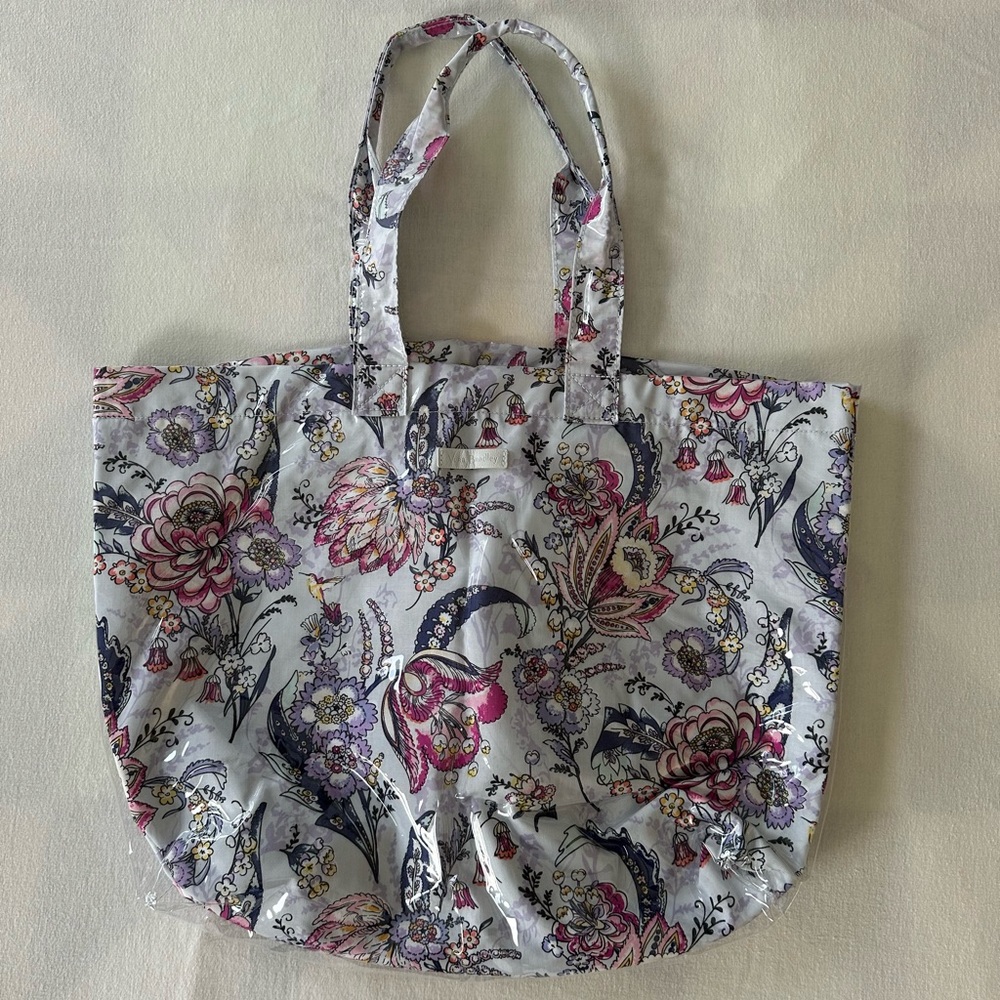 NWOT Vera Bradley Large Waterproof Tote